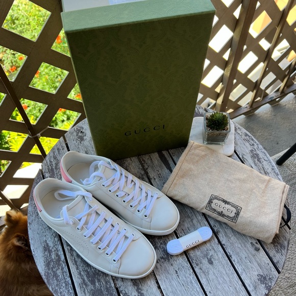 Authentic Gucci Sneakers - Picture 9 of 9